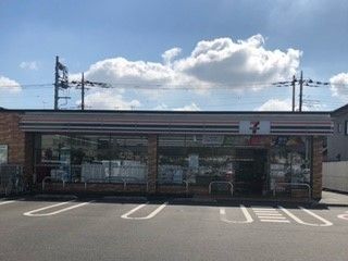 コンビニ　セブンイレブン門井町２丁目店（コンビニ）まで500m