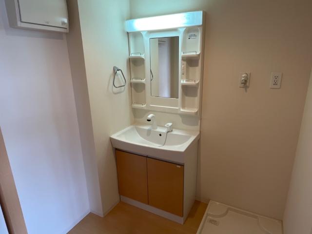 洗面設備　洗髪洗面化粧台