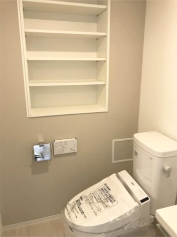 トイレ　トイレ