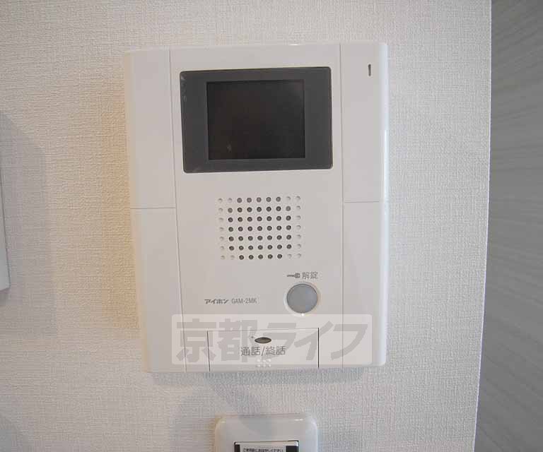 その他設備　モニター付きのインターホンです。