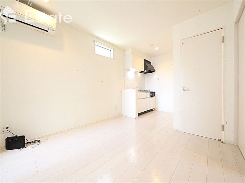 居室・リビング　内装