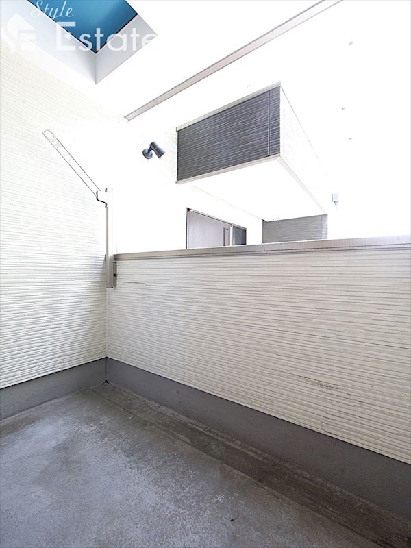 バルコニー　バルコニー