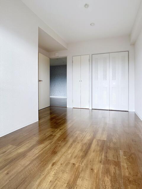 その他部屋・スペース　洋室（バルコニー側）