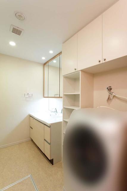 洗面設備　※写真は同タイプ住戸です。