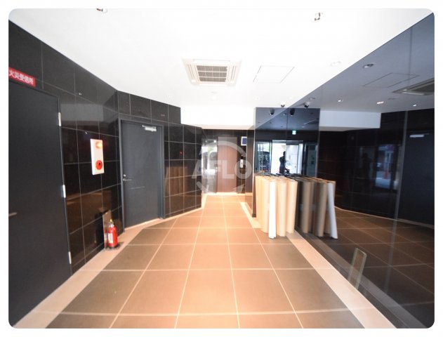 ロビー　GAUDI（ガウディ）　ロビー