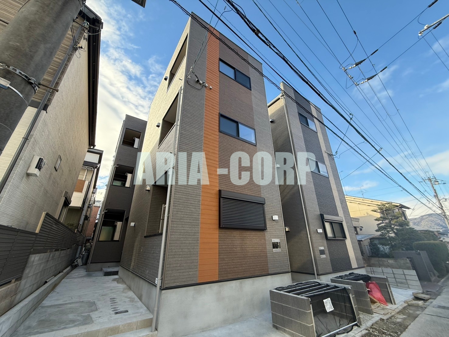 建物外観　2025年完成、大手ハウスメーカー施工のデザイナーズアパート