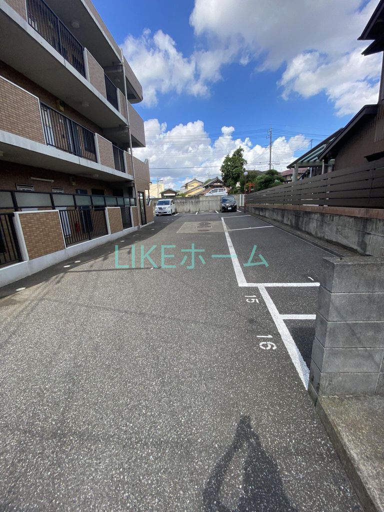駐車場　バルコニー