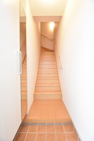 玄関　落ち着いた玄関です