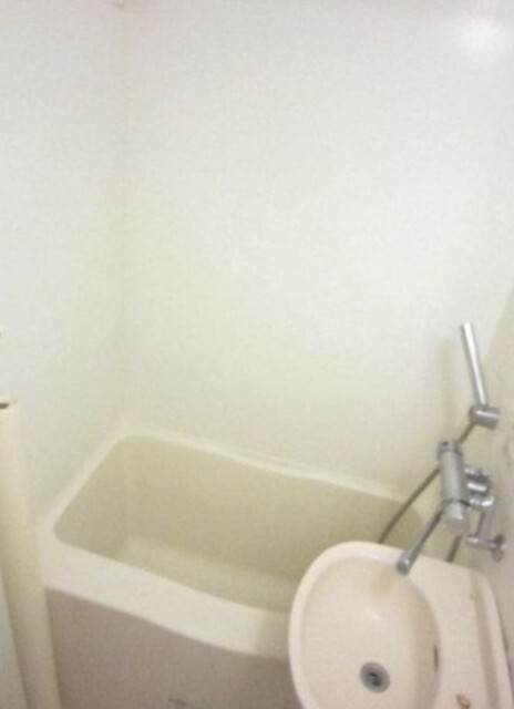 バス・シャワールーム　※別部屋参考写真