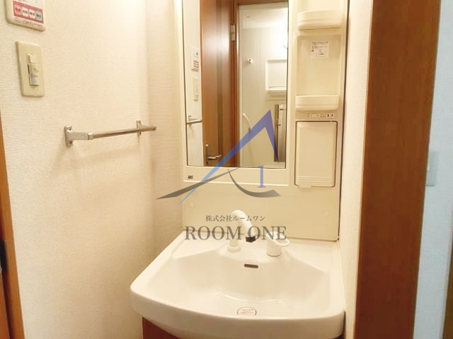 洗面設備　洗面台です。