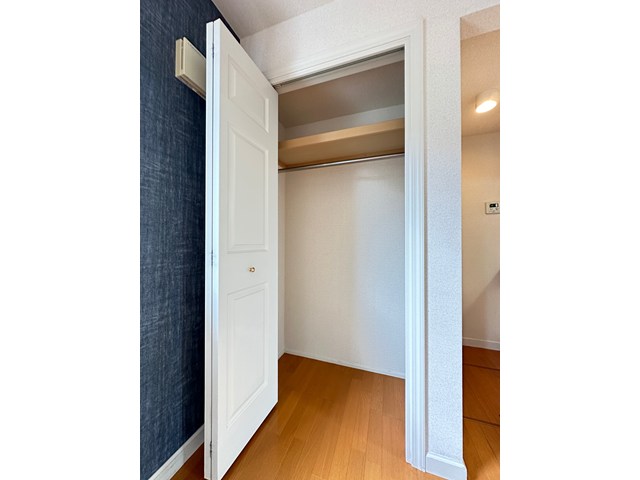 収納　洋室8.8帖のお部屋にあるクローゼットです♪大切なお洋服もし