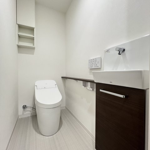トイレ　同仕様タイプです