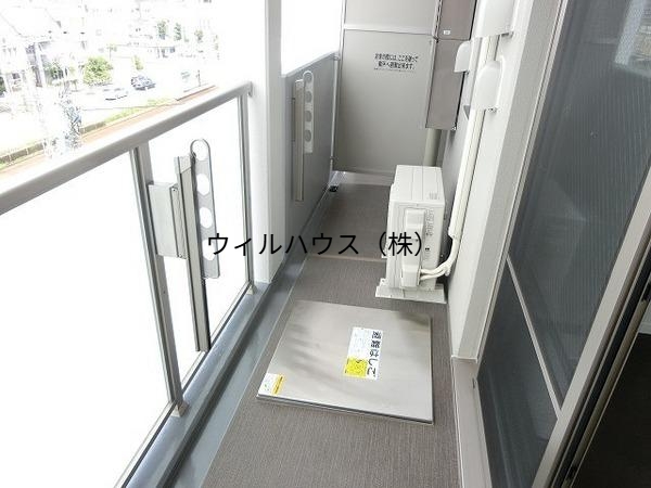 バルコニー　広々としたバルコニー！