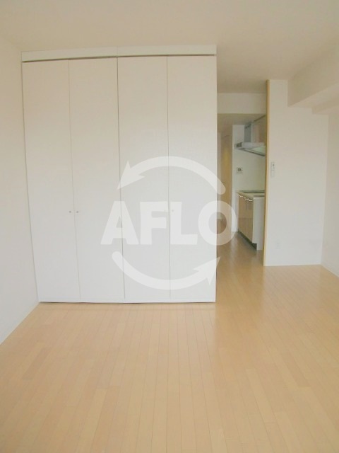 居室・リビング　エルセレーノ上本町レジデンス　洋室