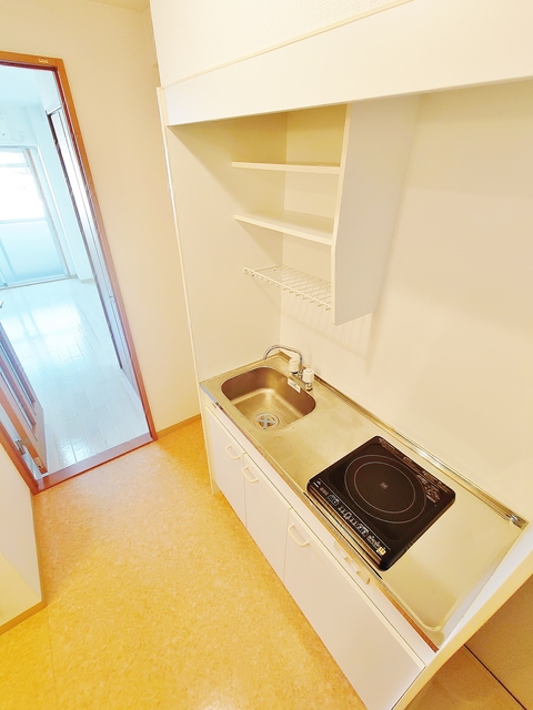 キッチン　炊事スペース広いキッチン