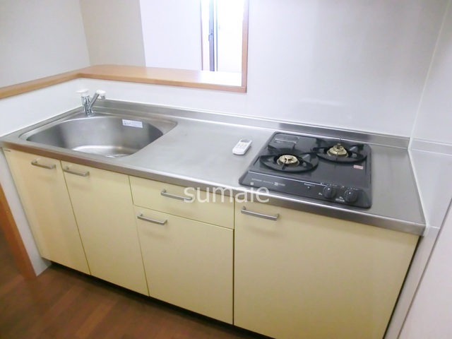 キッチン　２口ガスシステムキッチンです。