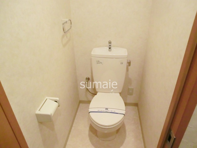 トイレ　バス・トイレ別です。