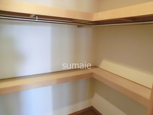 収納　ゆとりのウォークインクローゼットです。