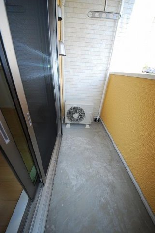 バルコニー　【ＡＲＭＡＧＮＡＣ　Ａ】暖かな日差しのふりそそぐバルコニー