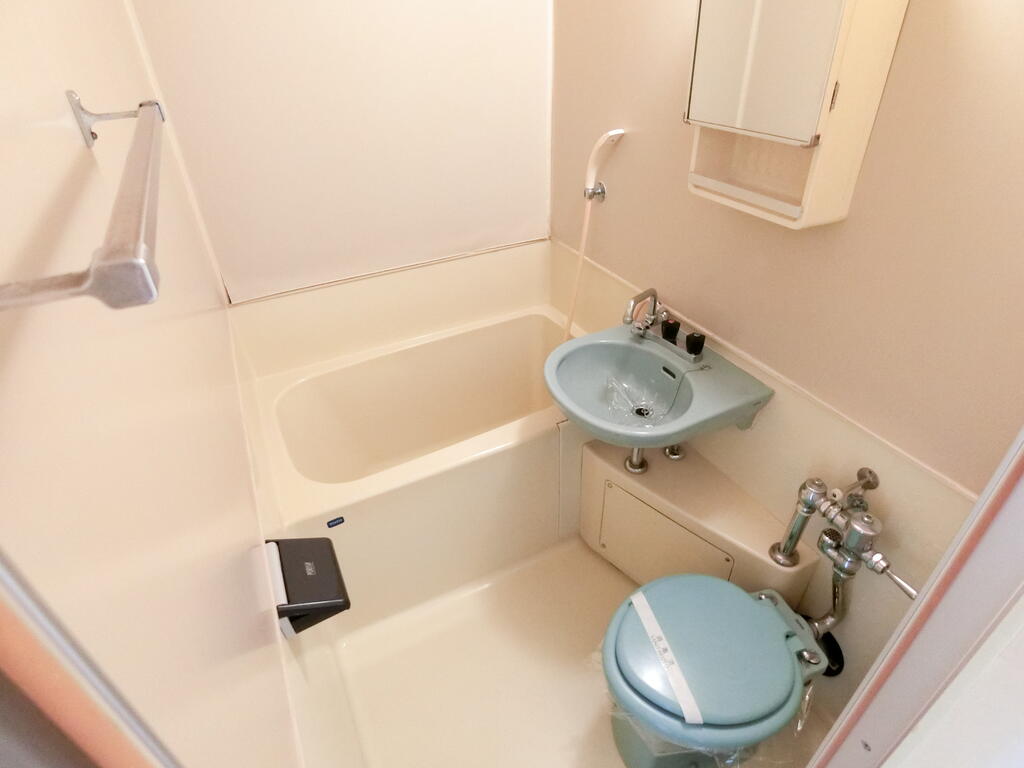 バス・シャワールーム