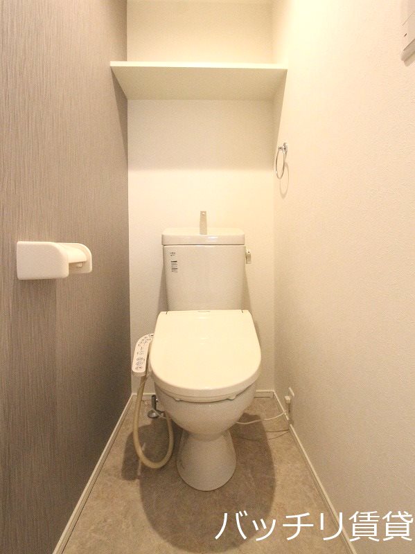 トイレ　同型タイプの為、現状を優先致します。