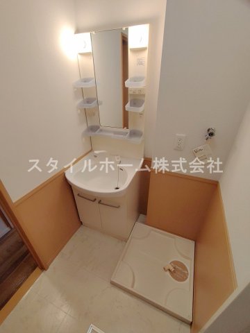 洗面設備　別部屋写真です。