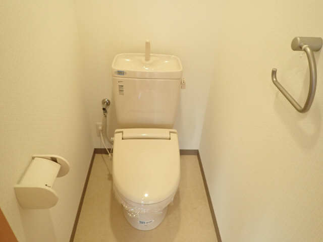 トイレ　他号室のためイメージ写真となります。