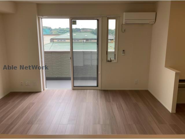 居室・リビング　同型モデル