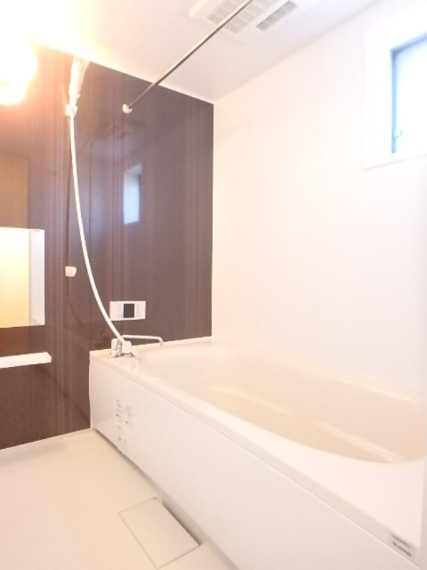 バス・シャワールーム　図面と現状に相違がある場合には現状を優先