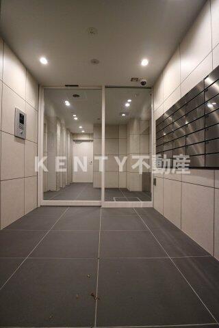 エントランス　ゆとりのあるエントランスです