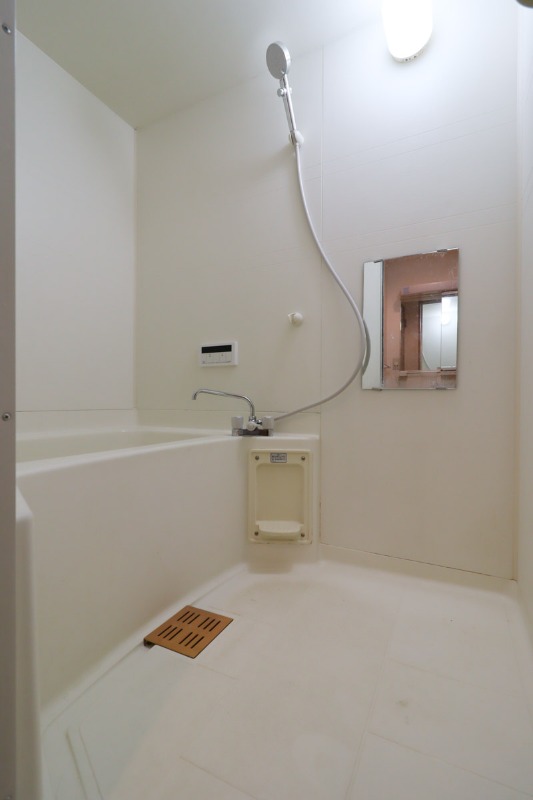 バス・シャワールーム　図面と現状に相違がある場合には現状を優先