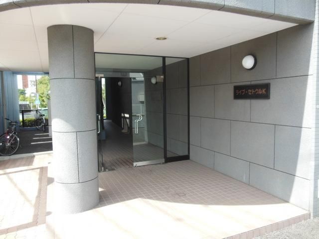 エントランス　★建物エントランスです★