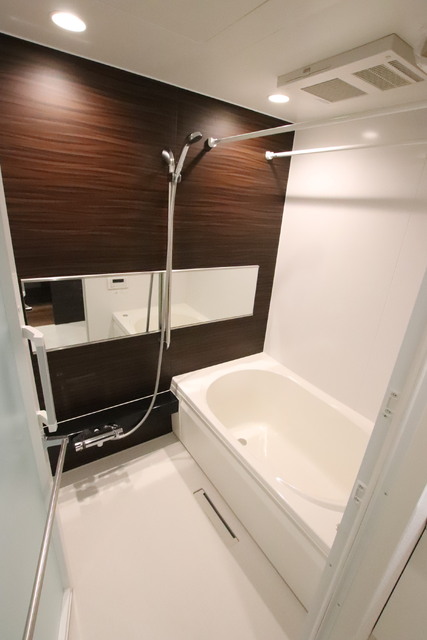 バス・シャワールーム　お風呂です