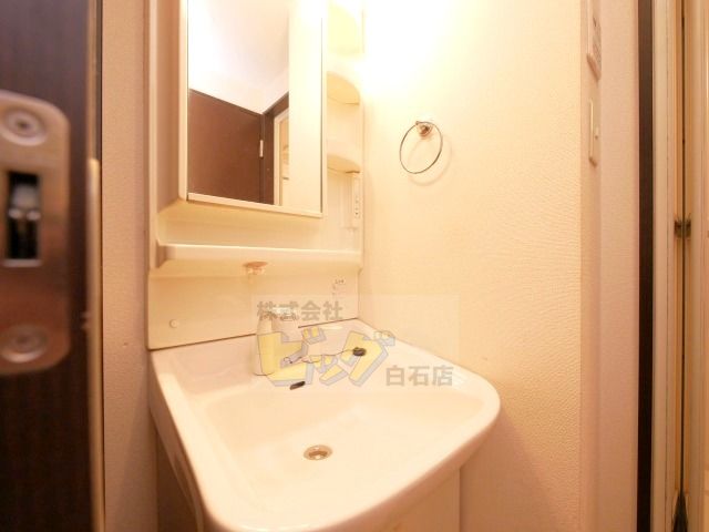 洗面設備　シャンプードレッサー完備♪