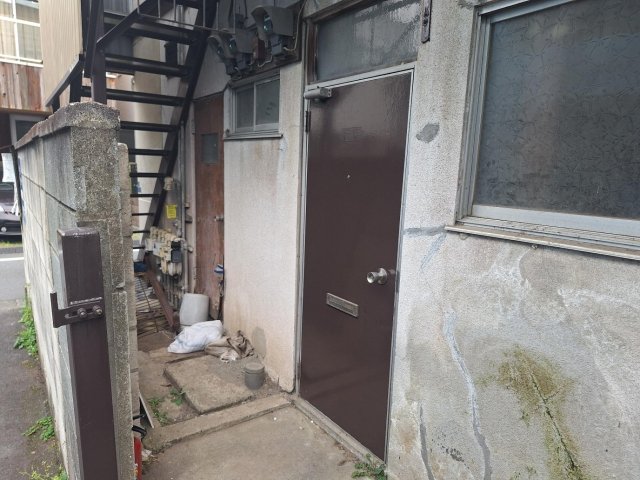 玄関　出し入れしやすい入口です!