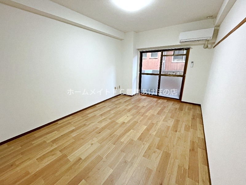 居室・リビング　同型別部屋写真