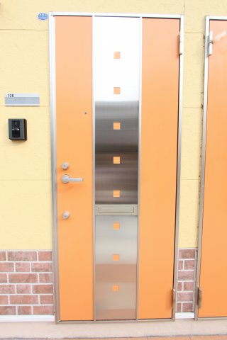 エントランス　同タイプ参考写真です。