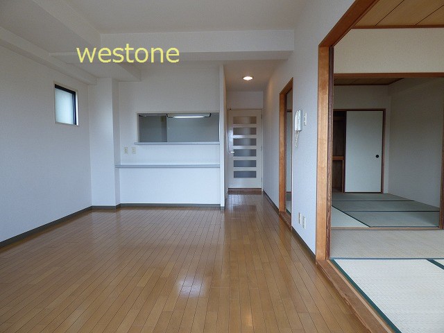 居室・リビング　広々３ＬＤＫのお部屋です