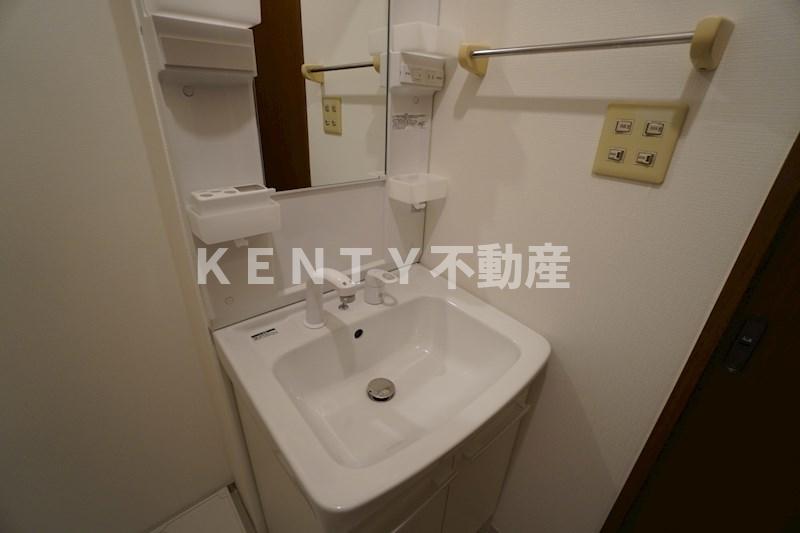洗面設備　使いやすい洗面所です
