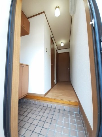 玄関　明るい玄関です