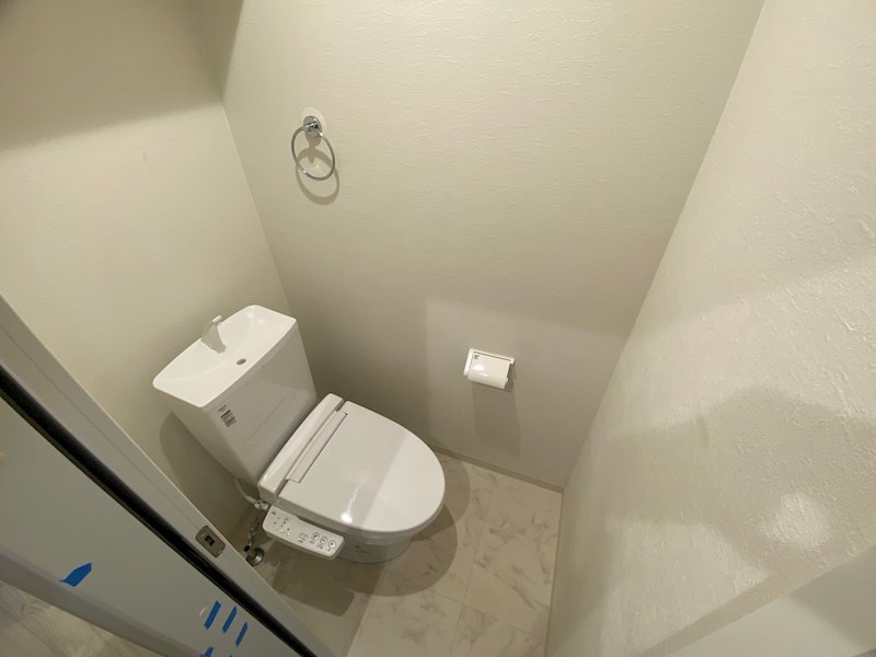 トイレ　別部屋参考写真
