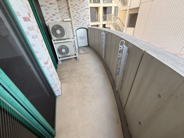 バルコニー　さくらHills富士見