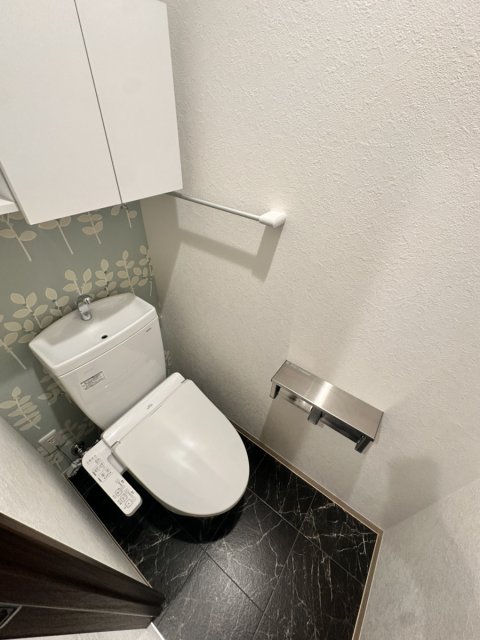 トイレ　※２階のお部屋の参考写真です　現況優先※