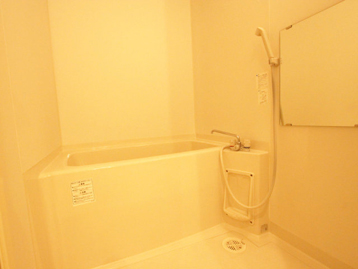 バス・シャワールーム　※他のお部屋の写真になります