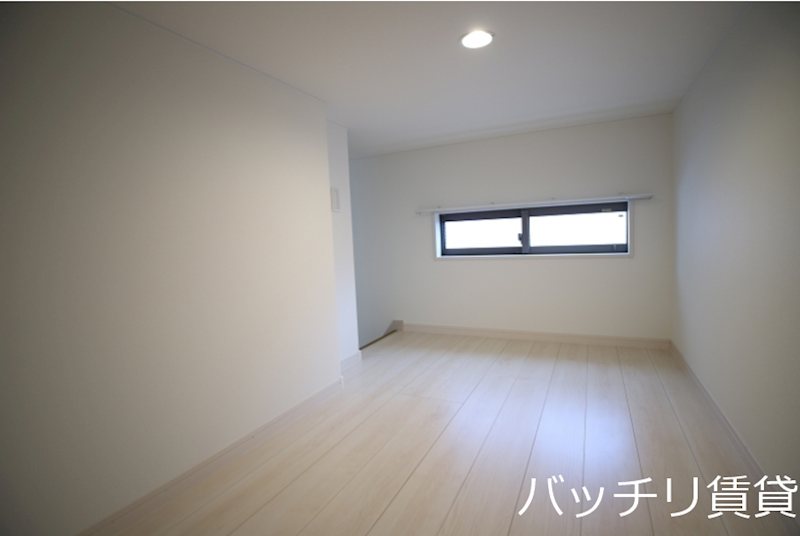 収納　写真は同タイプの別室参考写真になります。