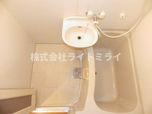 バス・シャワールーム　?