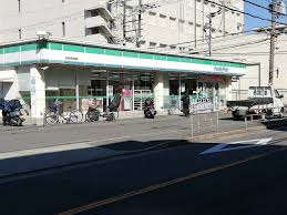 コンビニ　ファミリーマート小松変電所前店（コンビニ）まで312m