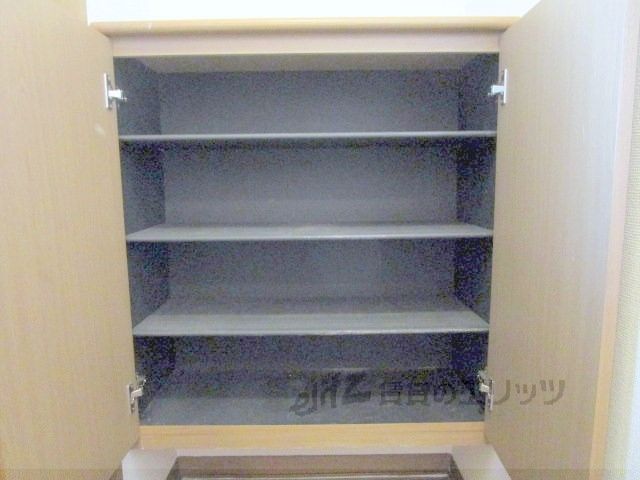 その他設備　下駄箱