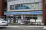 コンビニ　ローソン京成大久保駅前店（コンビニ）まで485m