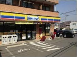 コンビニ　ミニストップ船橋駿河台店（コンビニ）まで650m